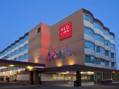 Red Lion Seattle Airport Hotel 3*