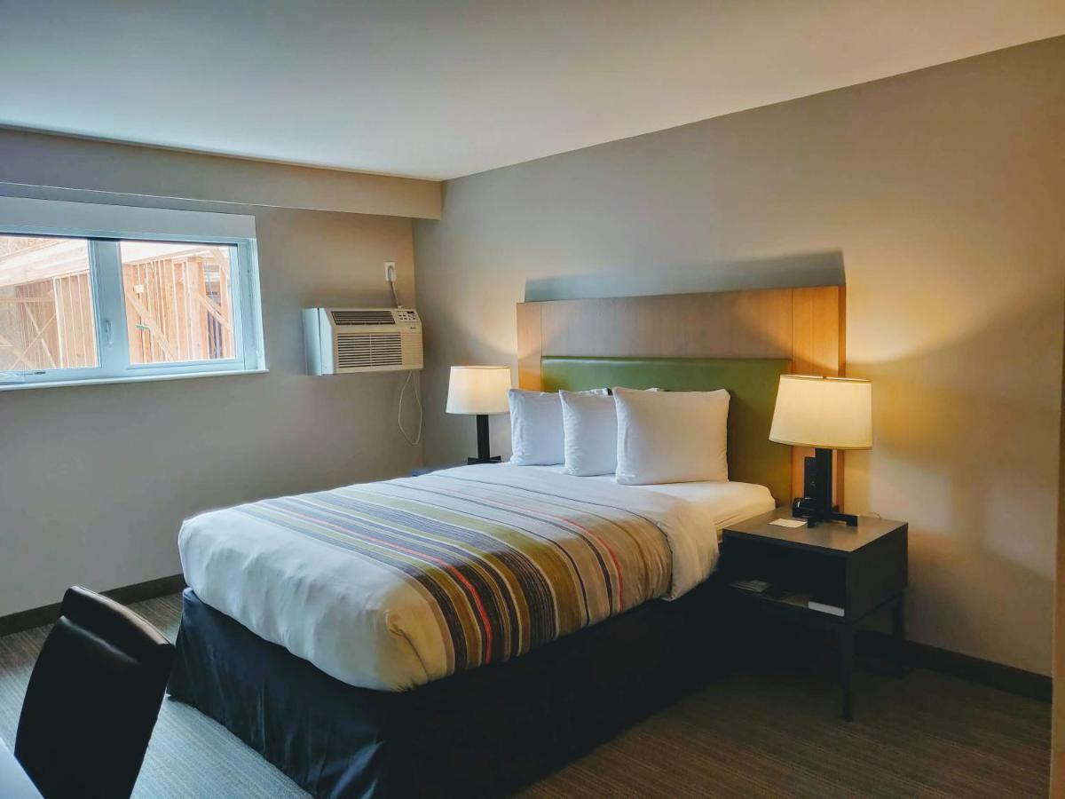 Hotel Country & By Radisson, Seattle-tacoma International Airport, Wa
