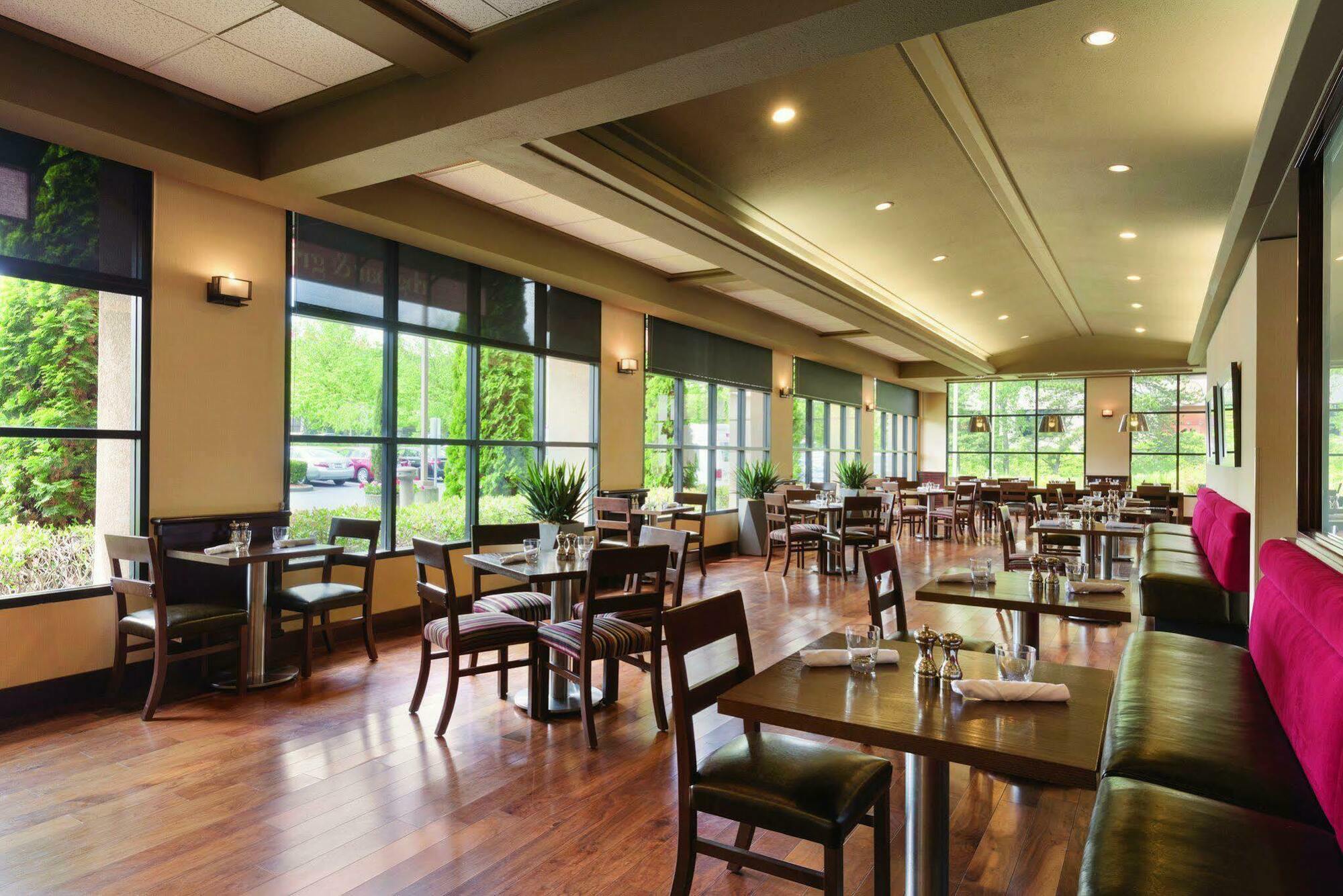 Radisson Seattle Airport 3* SeaTac
