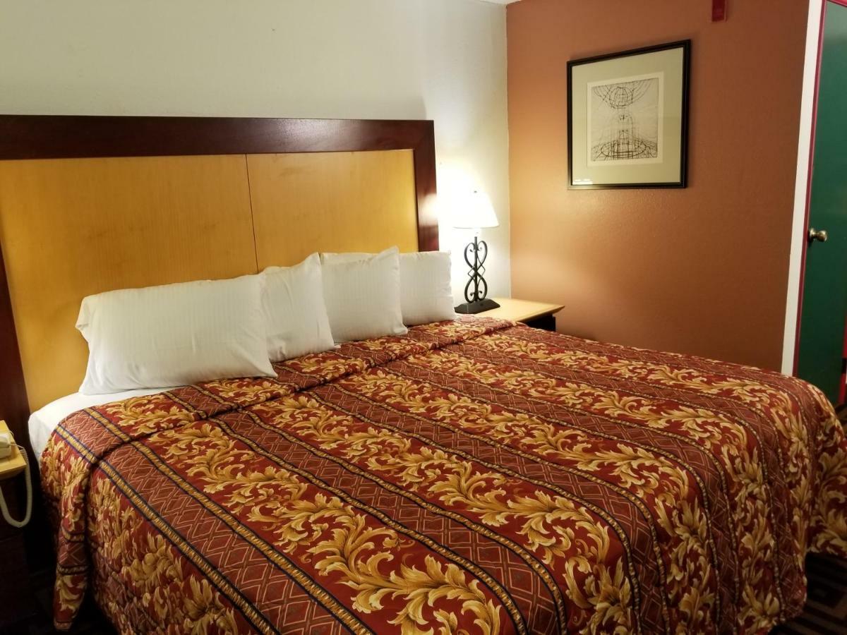 Motel Crest 2*