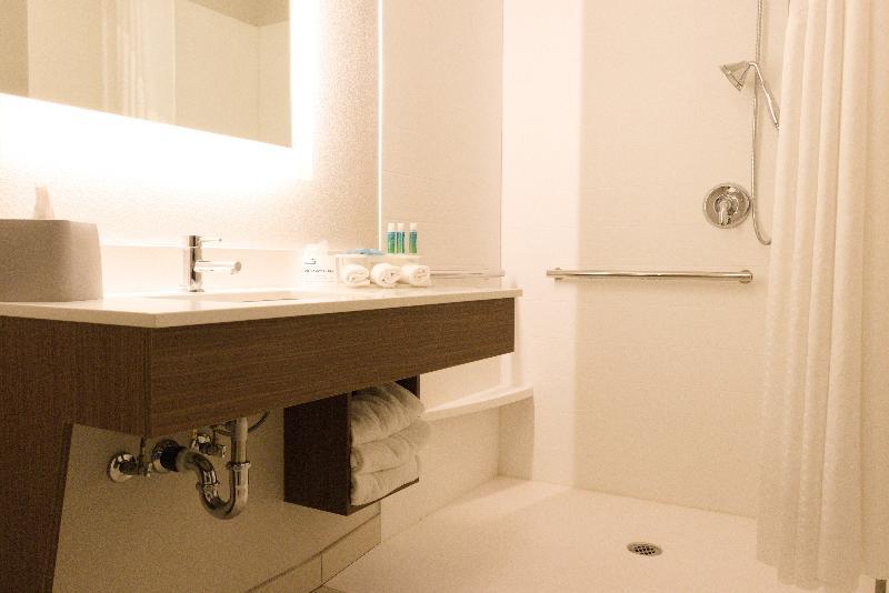 Express Seattle - Sea-tac Airport By Ihg 3*