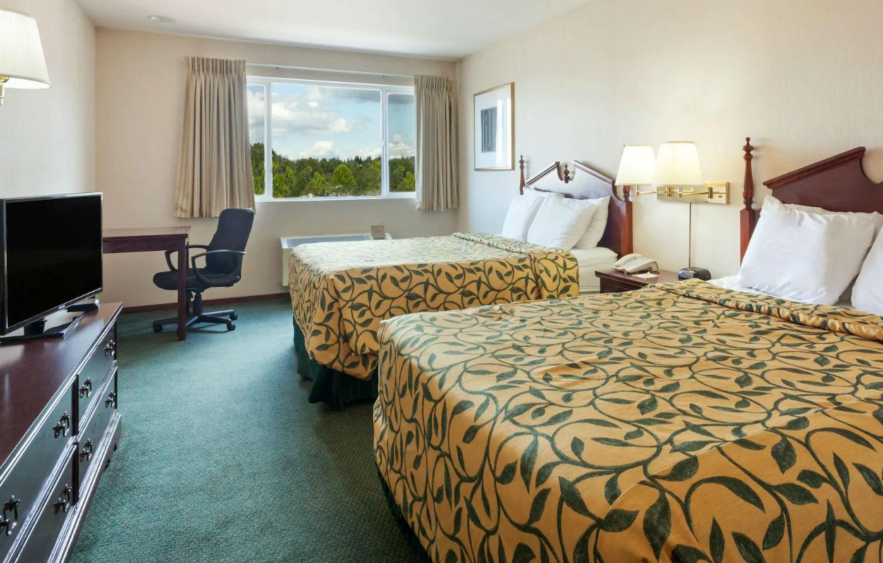 Days By Wyndham Airport SeaTac