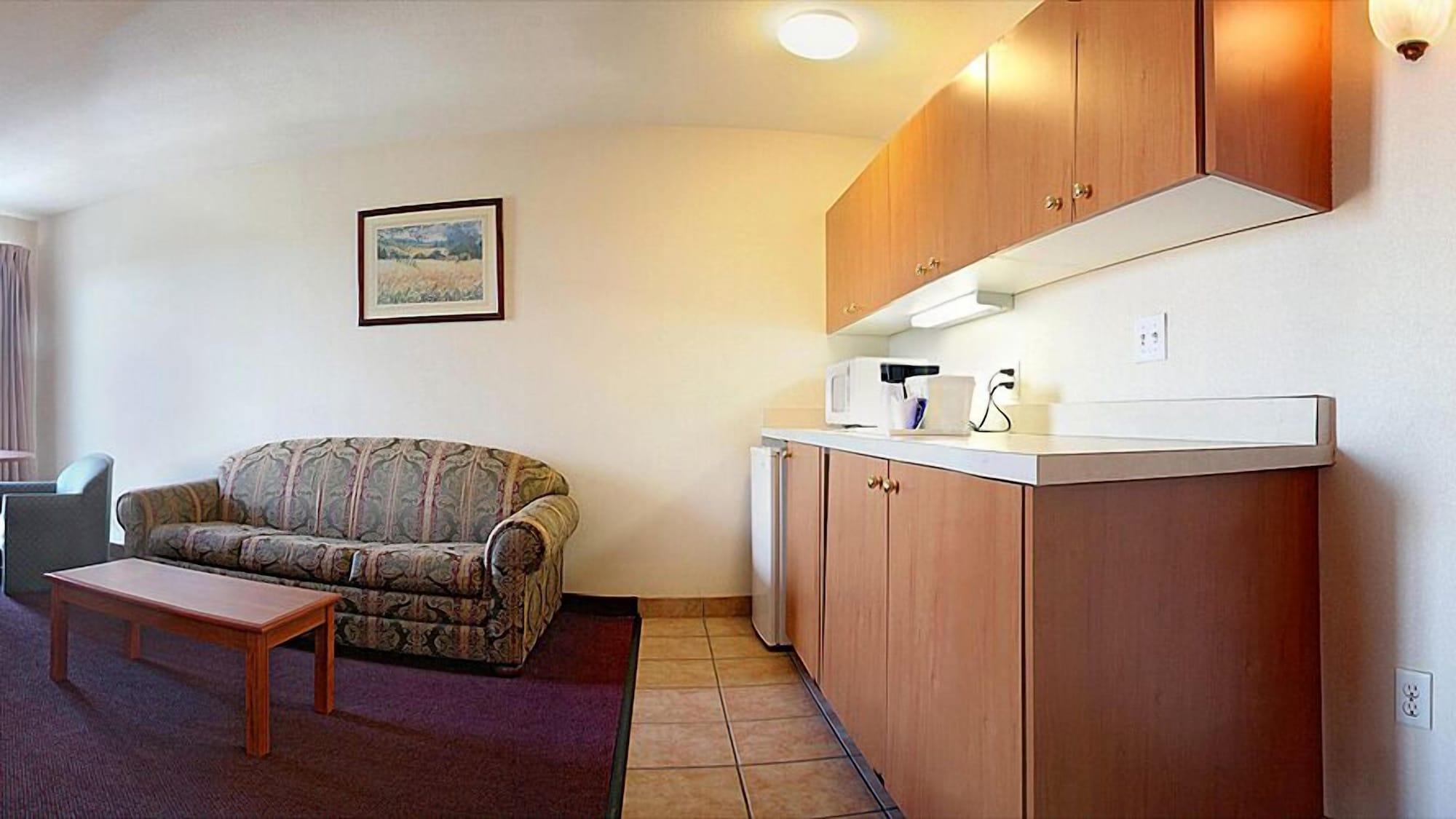 Ramada By Wyndham Airport SeaTac