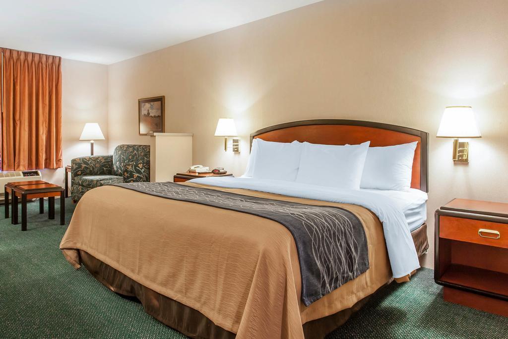 Hotel Comfort & Sea-tac Airport 3*