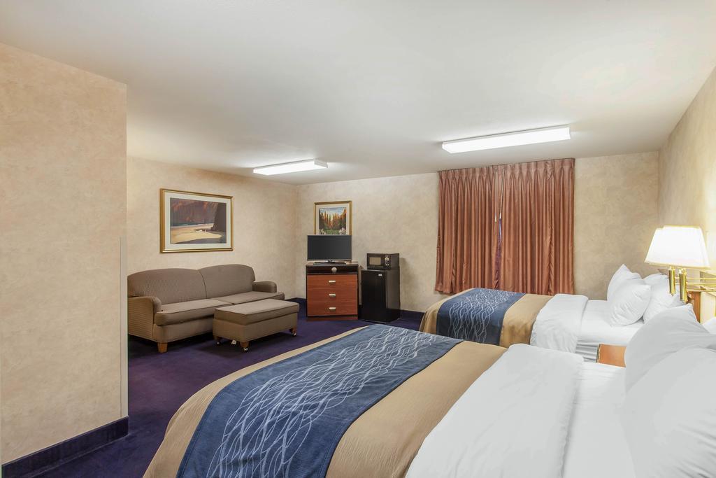 Comfort & Sea-tac Airport Hotel SeaTac