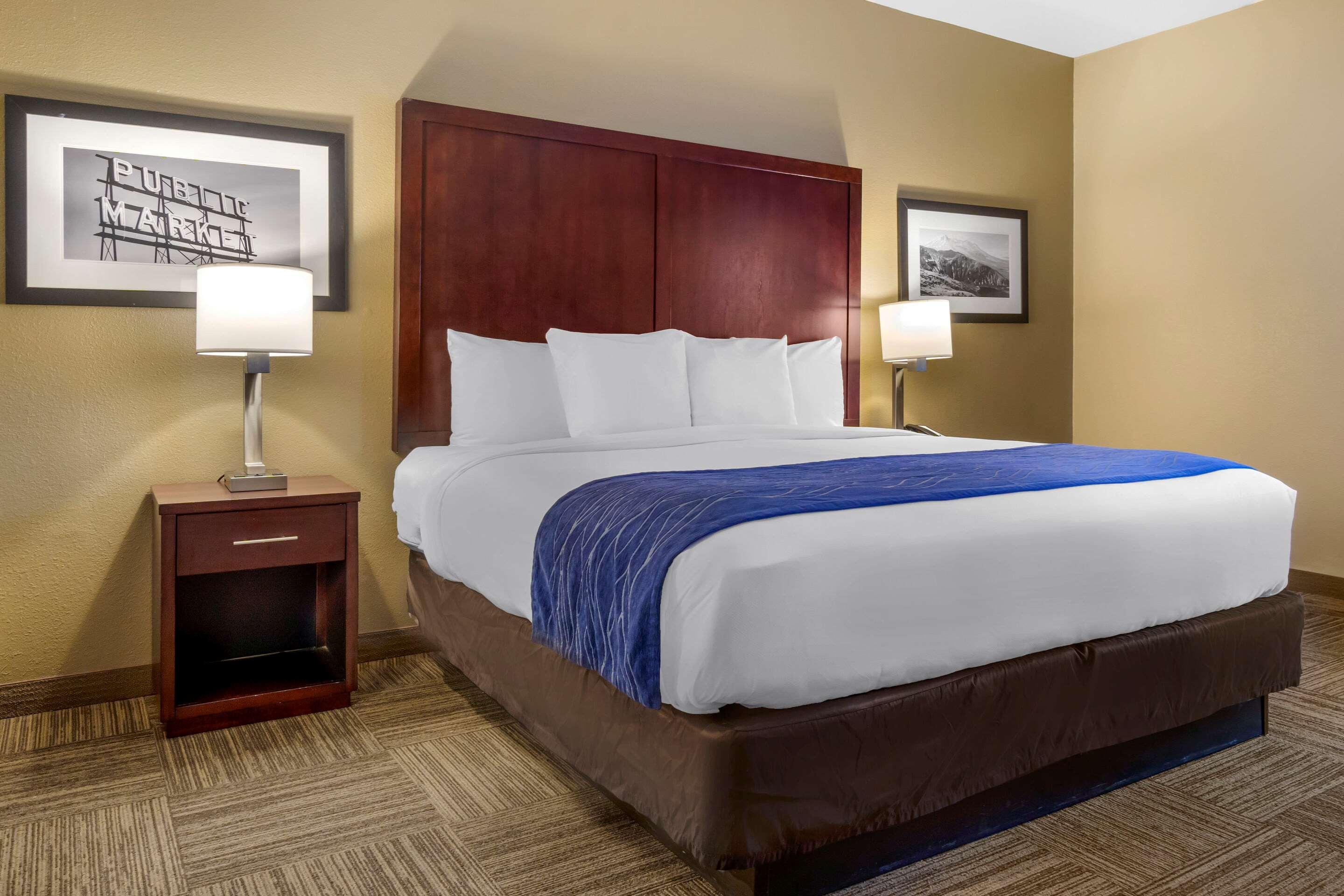 Hotel Comfort & Sea-tac Airport 3*