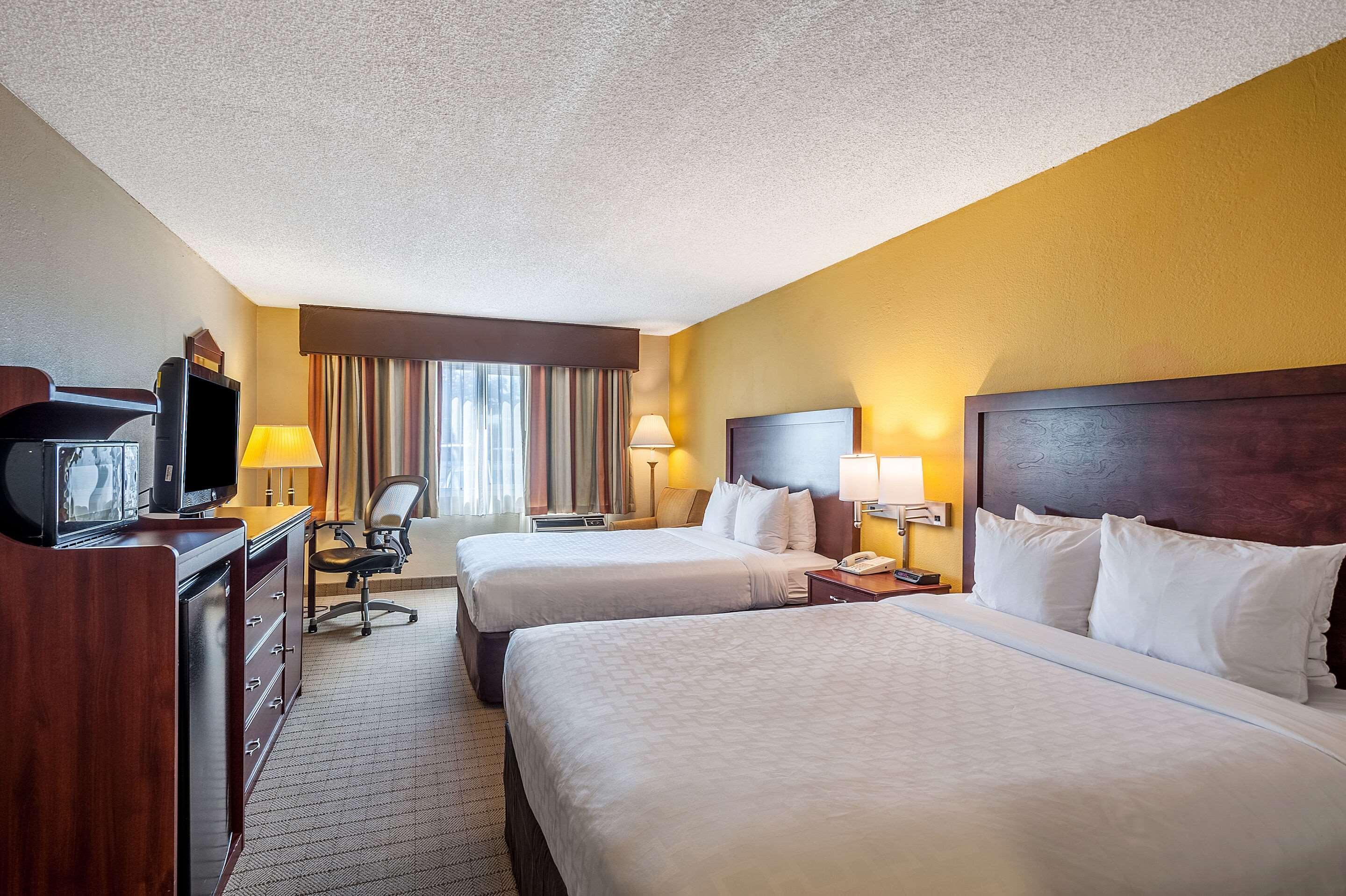 Surestay By Western Airport North Hotel
