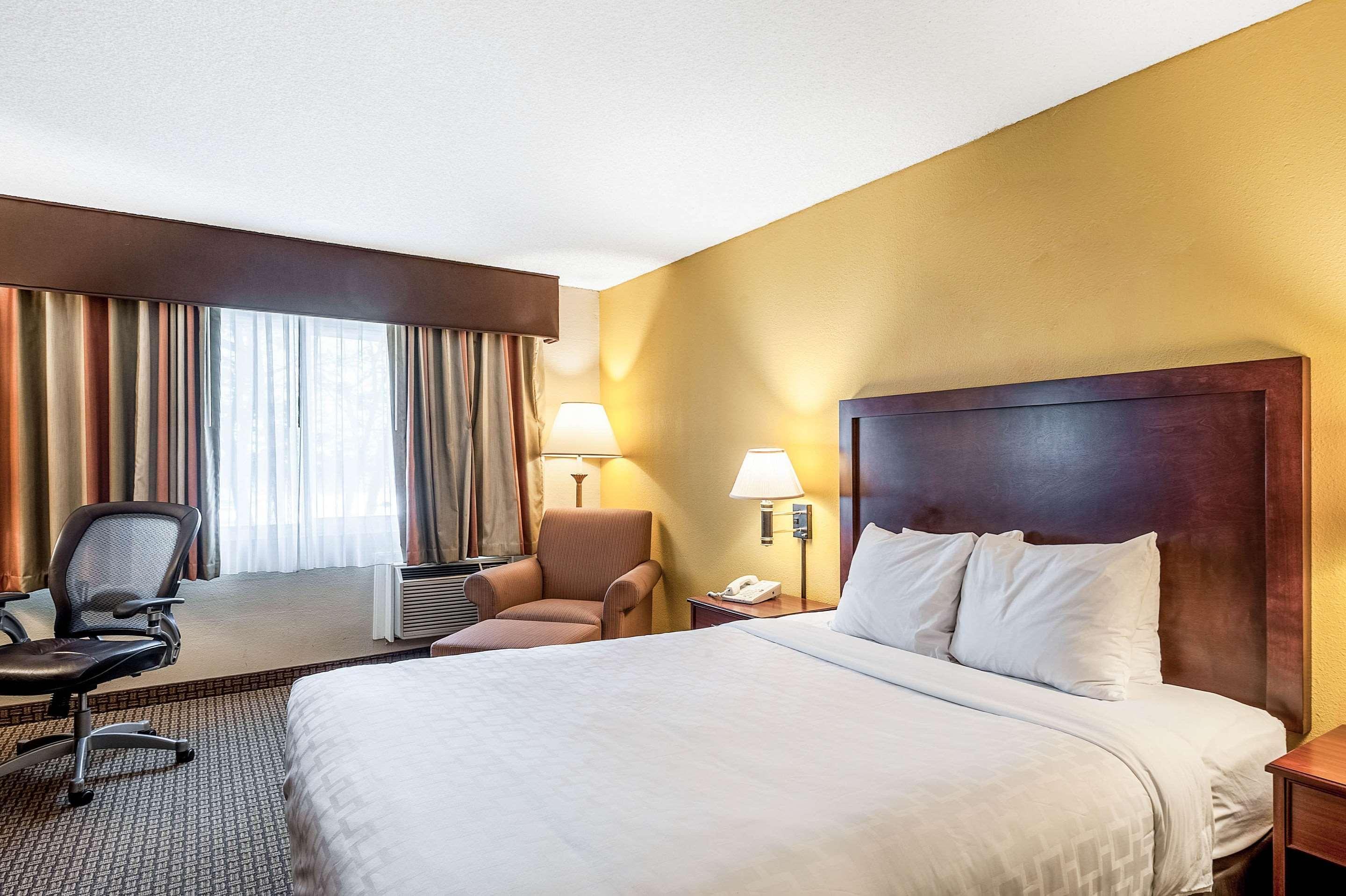 Surestay By Western Airport North