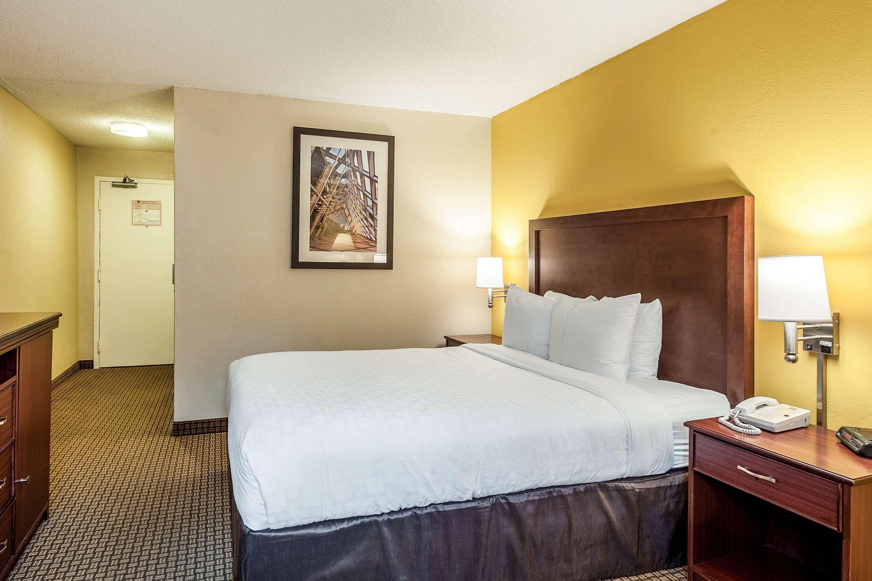 Hotel Surestay By Western Airport North SeaTac