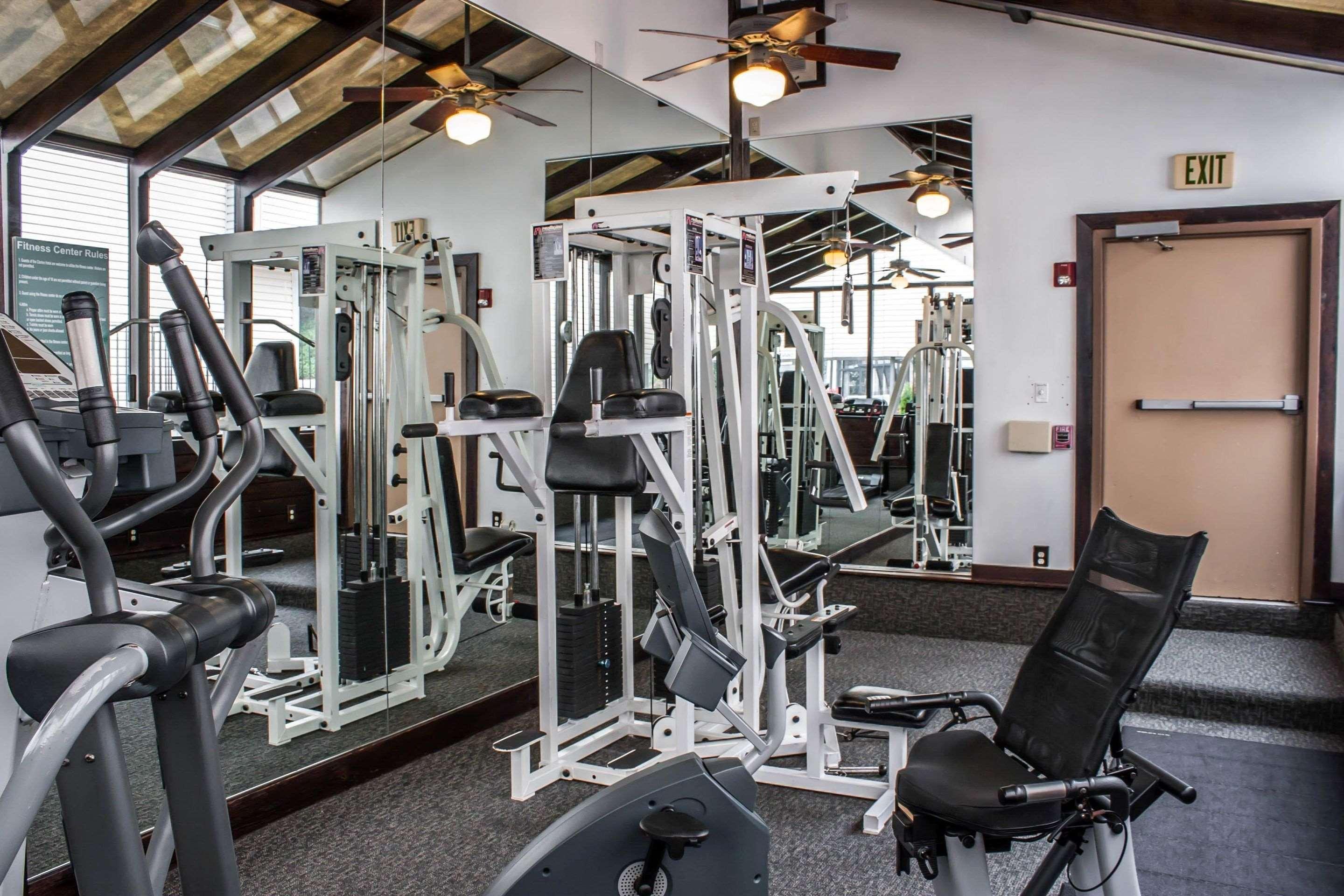 Hotel Surestay By Western Airport North