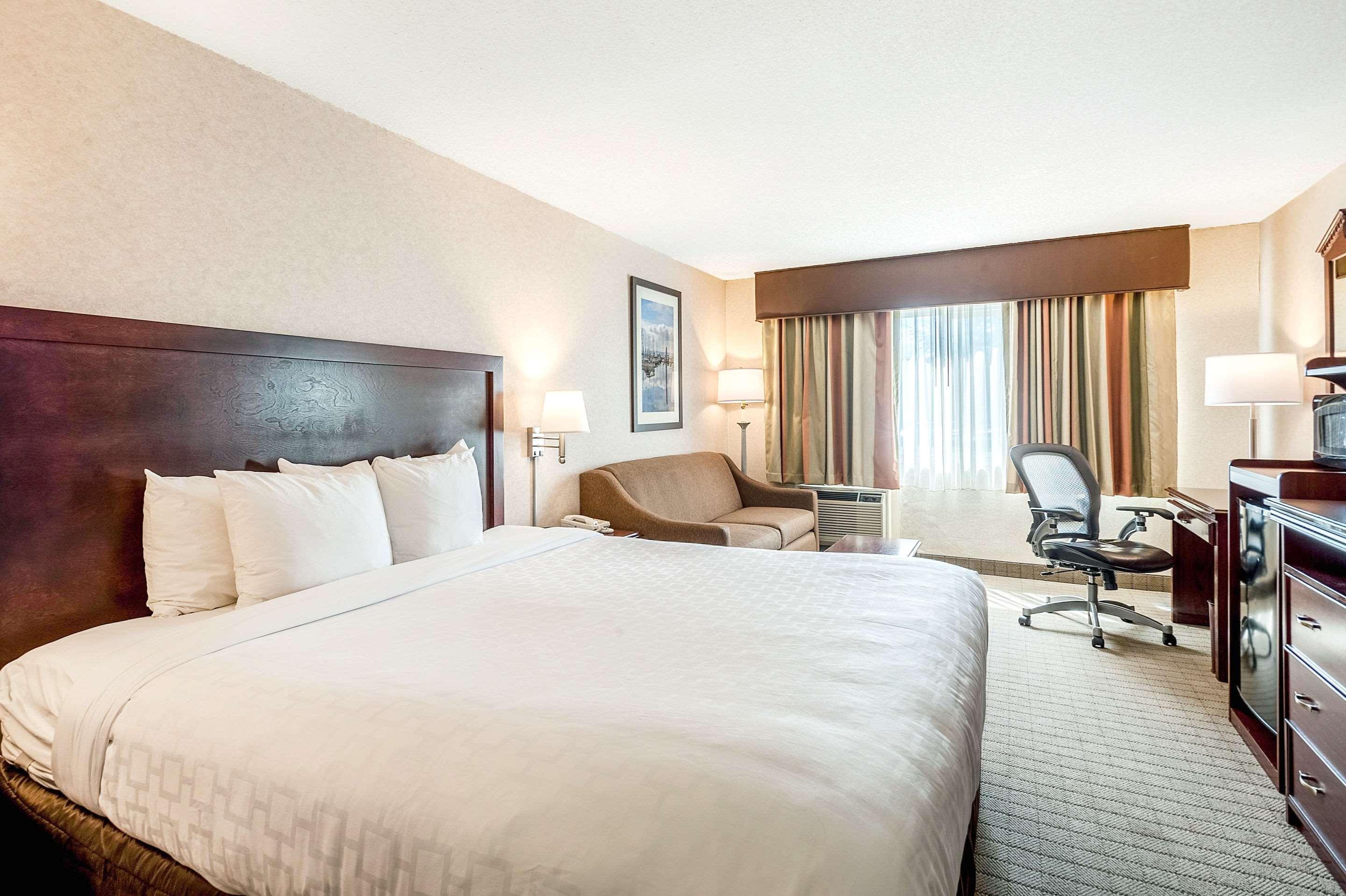 Hotel Surestay By Western Airport North