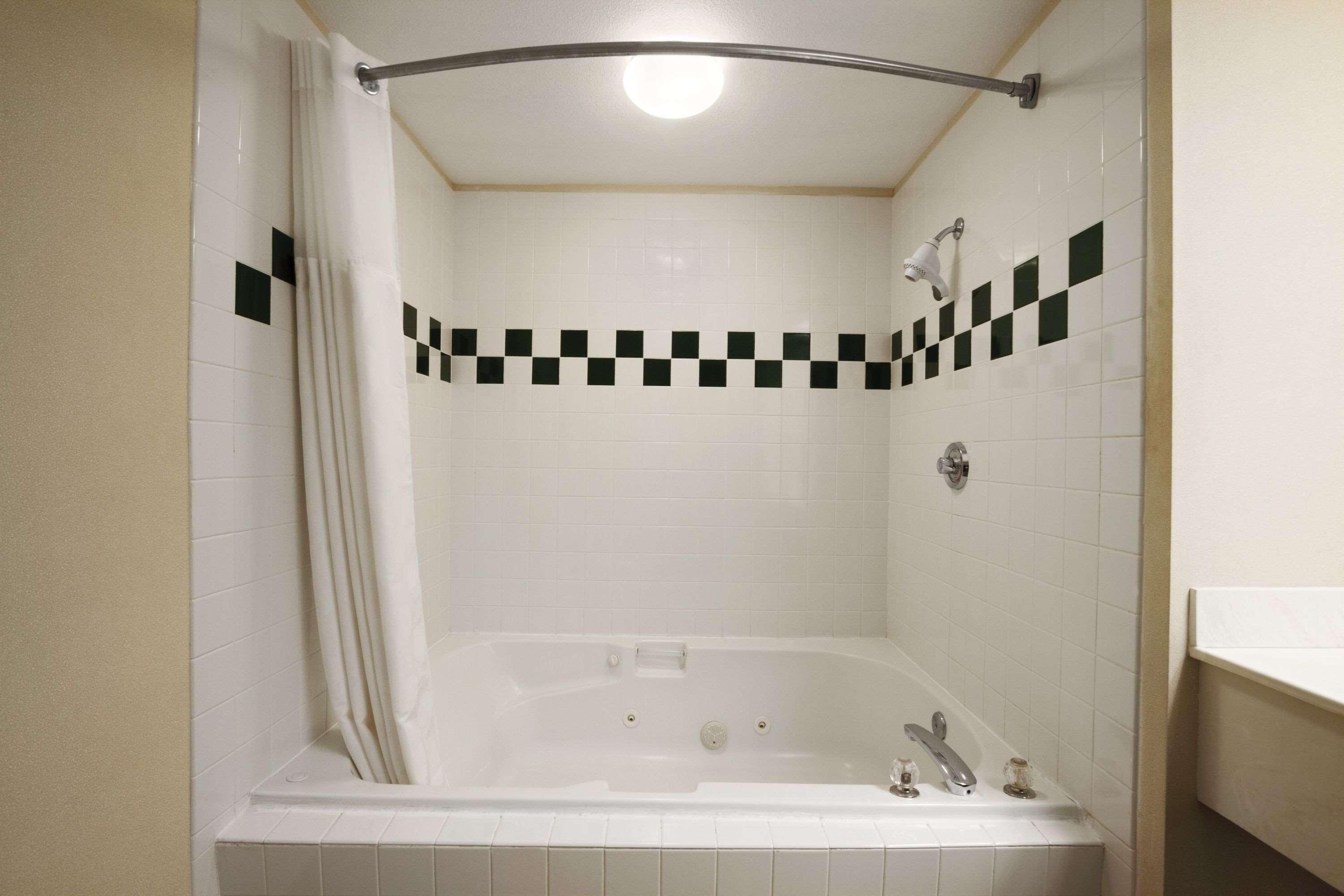 Ramada By Wyndham Airport