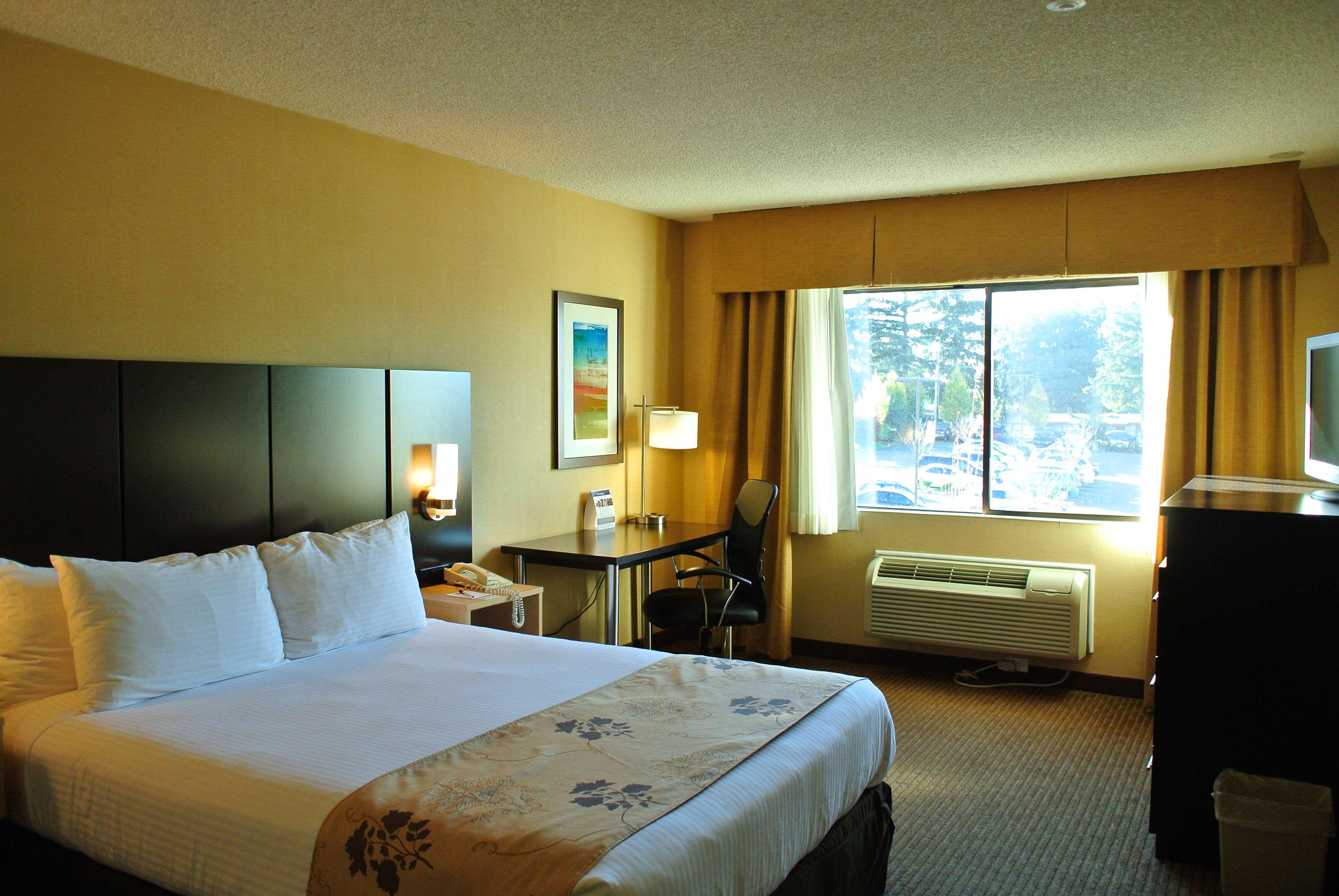 Western Seattle Airport 3*