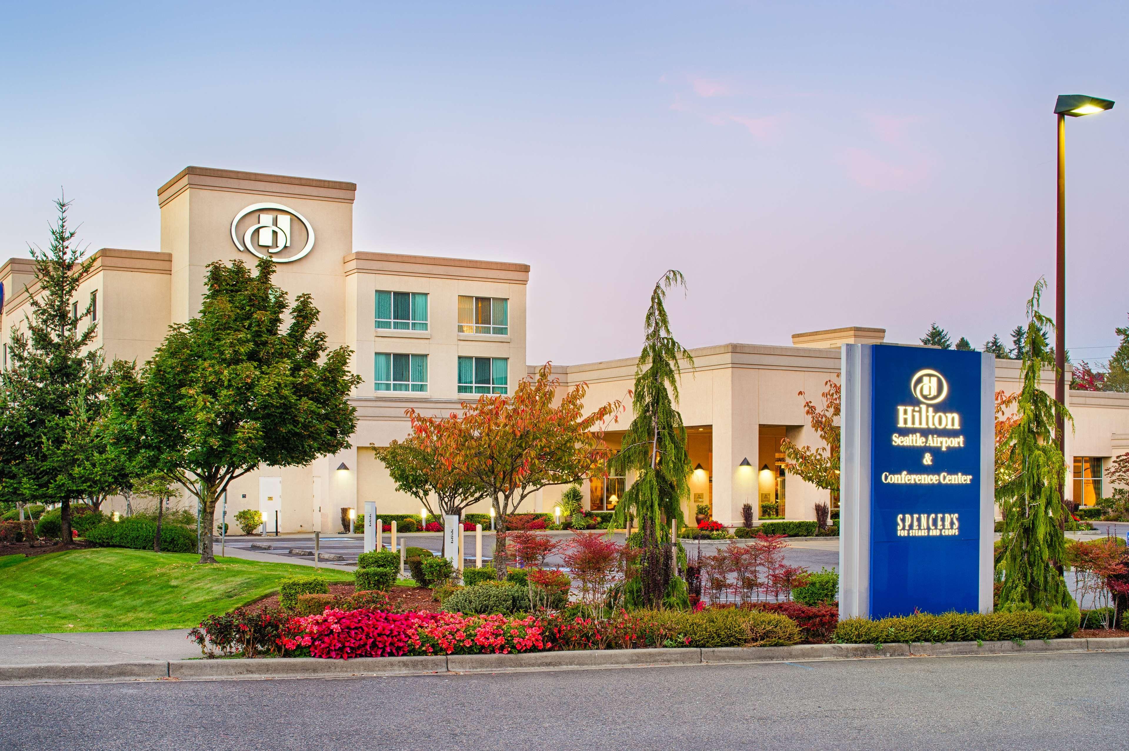 Hilton Seattle Airport & Conference Center 3*