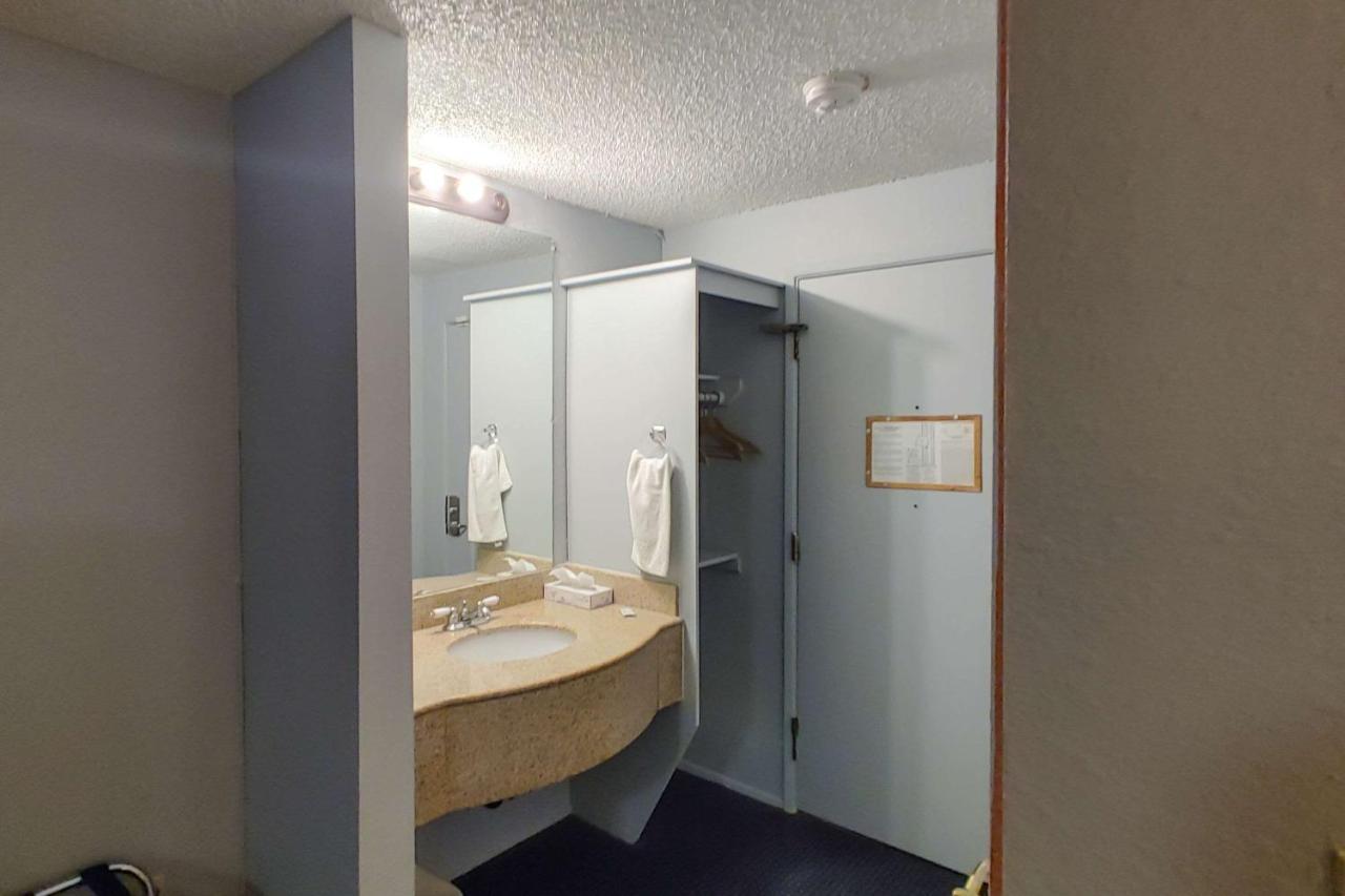Motel Rodeway 2*