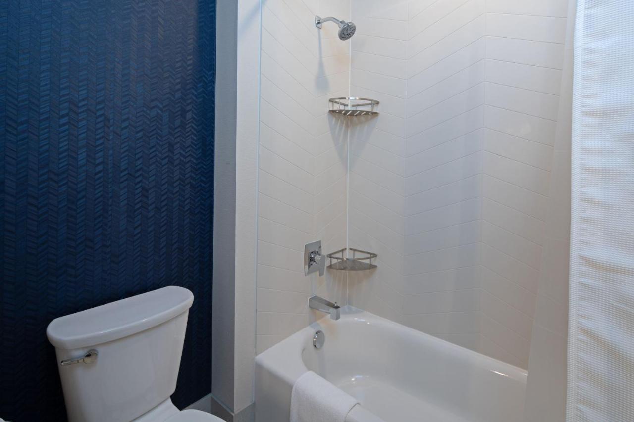 Hotel Fairfield By Marriott & Seattle Sea-tac Airport 3*