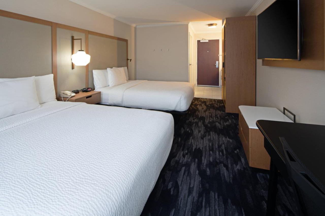 Fairfield By Marriott & Seattle Sea-tac Airport 3*