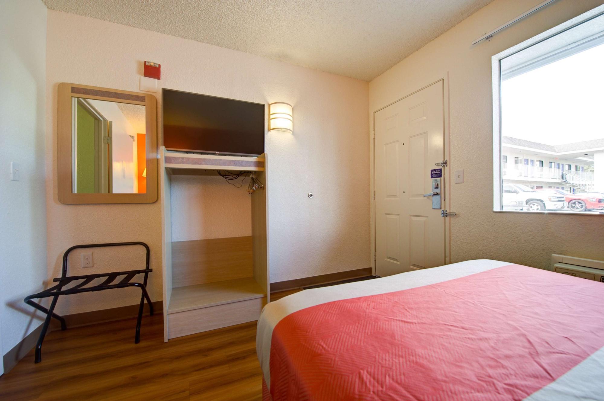6-seattle, Wa - Airport Hotel 2*