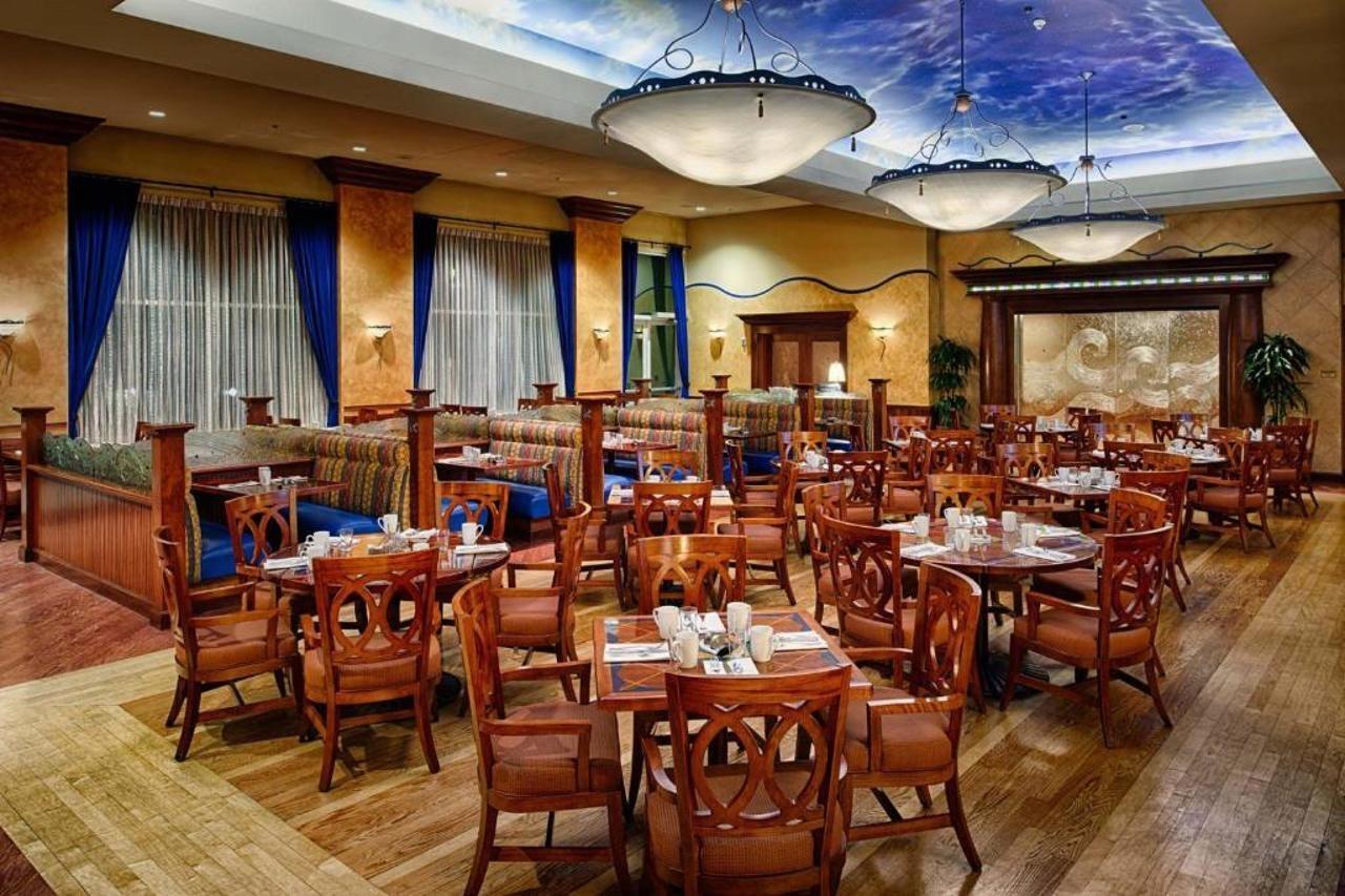 Hilton Seattle Airport & Conference Center Hotel SeaTac