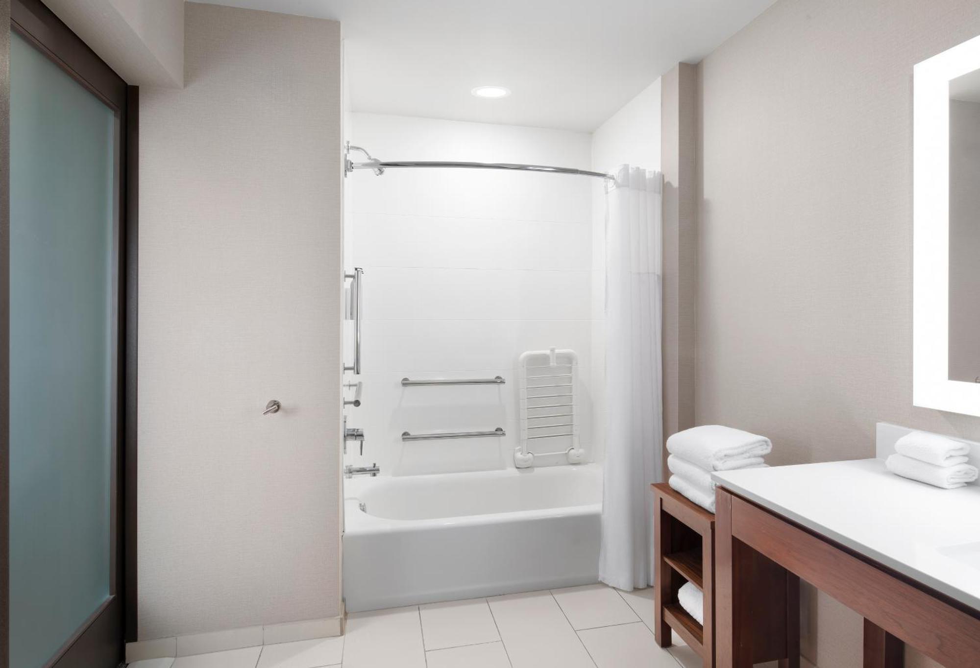 Courtyard By Marriott Seattle Airport 3* SeaTac
