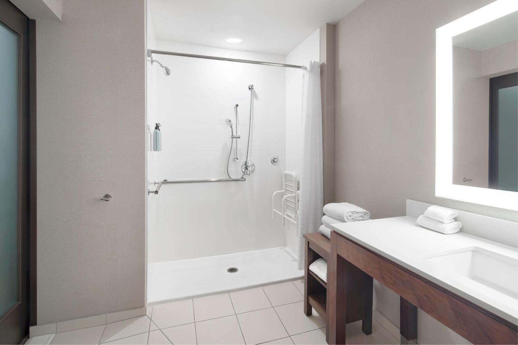 Courtyard By Marriott Seattle Airport 3* SeaTac