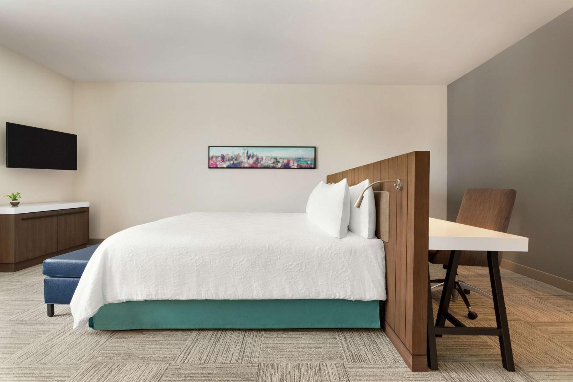 Hilton Garden Seattle Airport