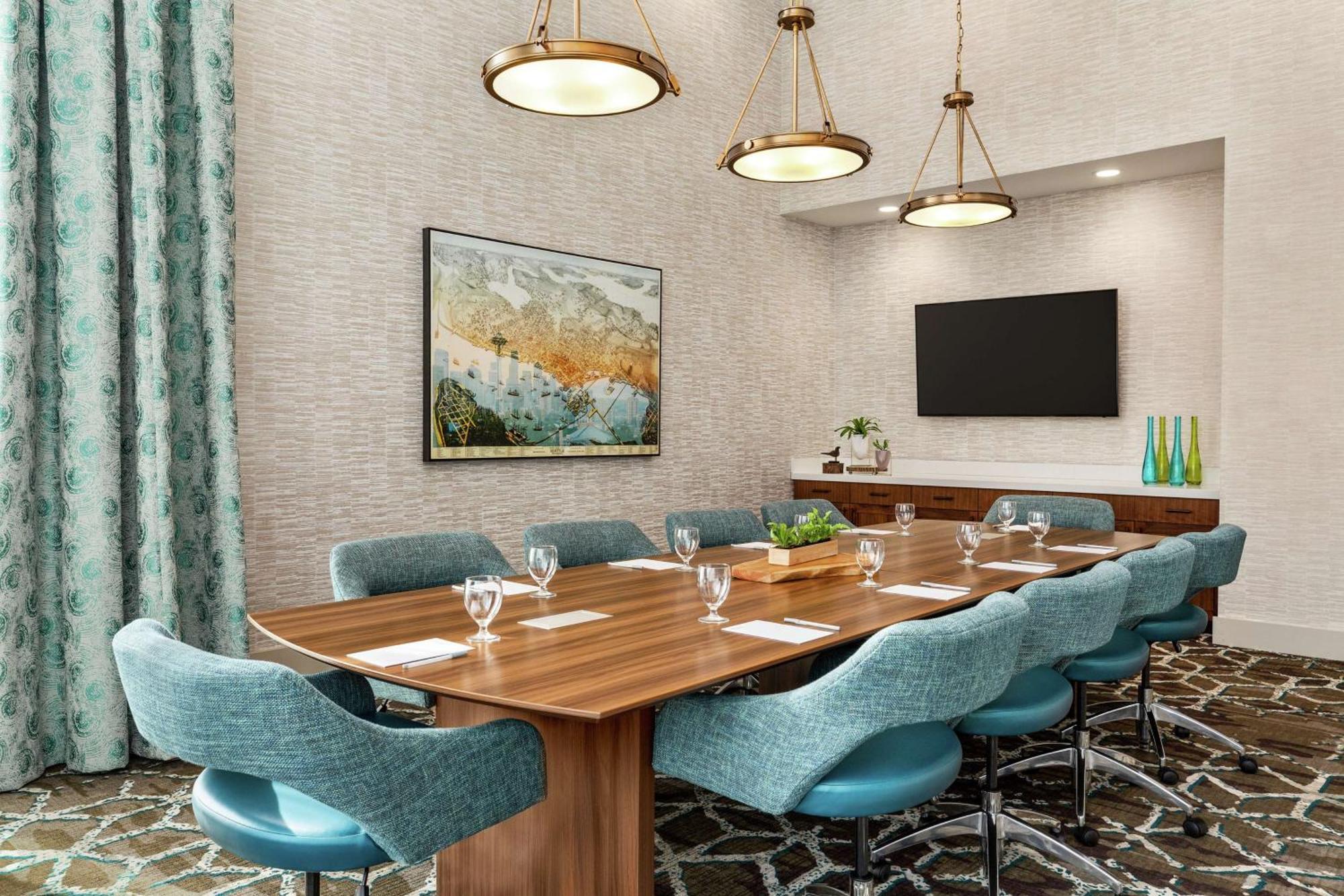 Hotel Hilton Garden Seattle Airport 3*
