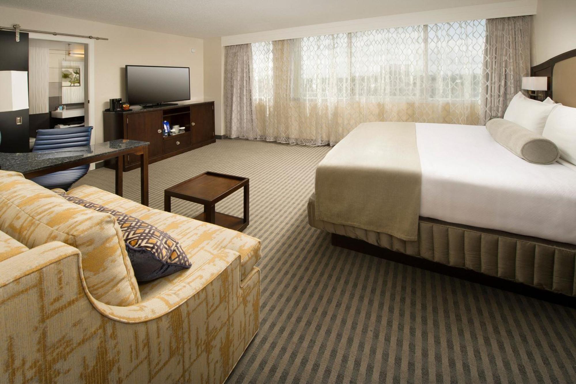 Hotel Skybridge Seattle Airport SeaTac