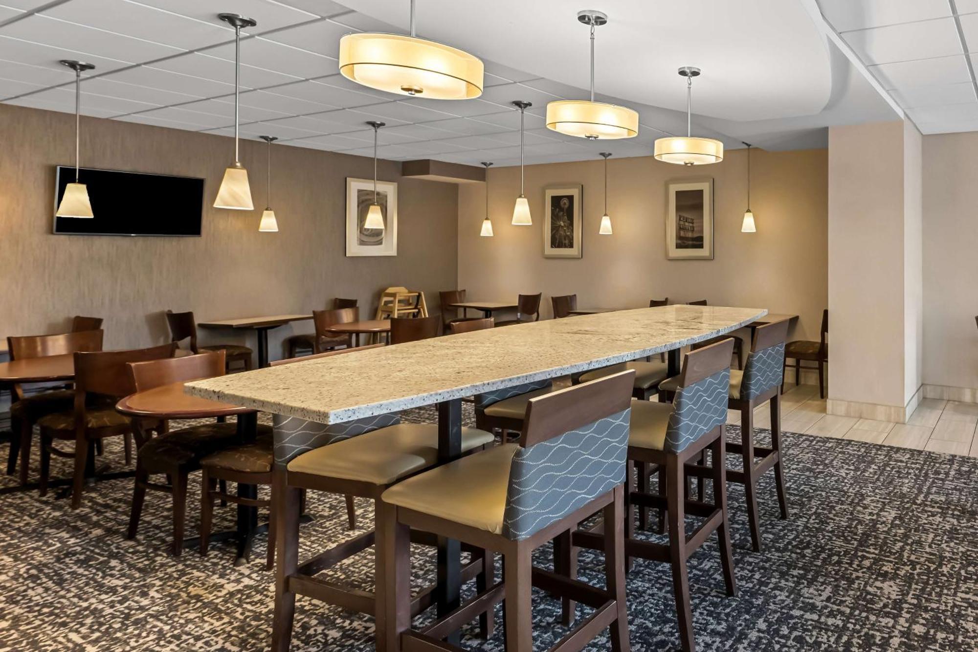 Surestay By Western Airport North Hotel SeaTac