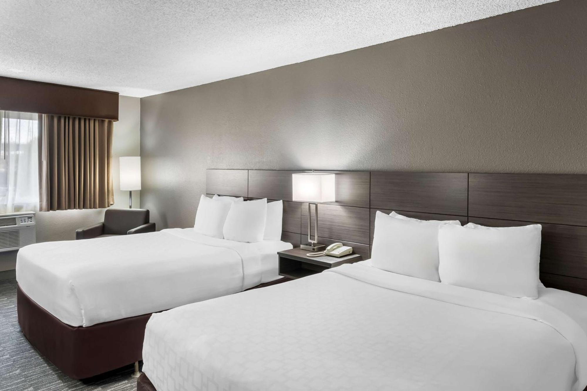 Surestay By Western Airport North Hotel 3*