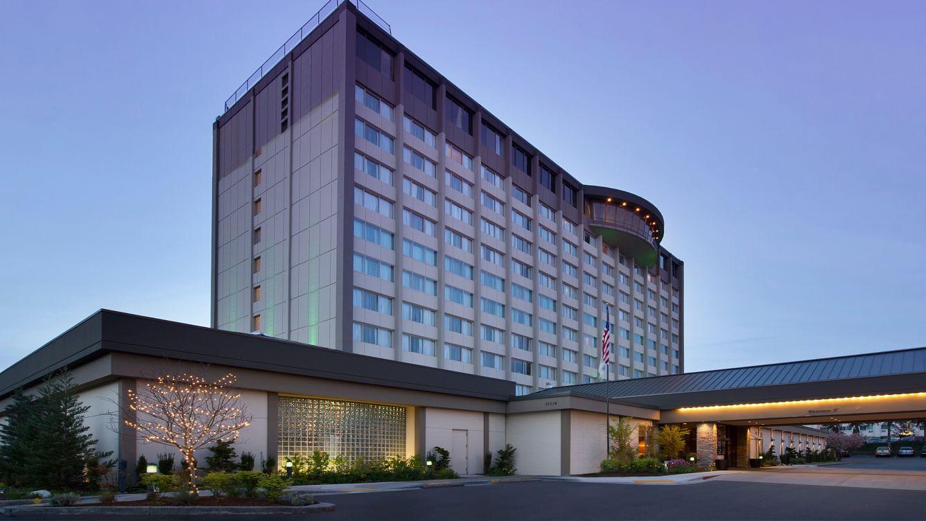 Skybridge Seattle Airport Hotel 4*