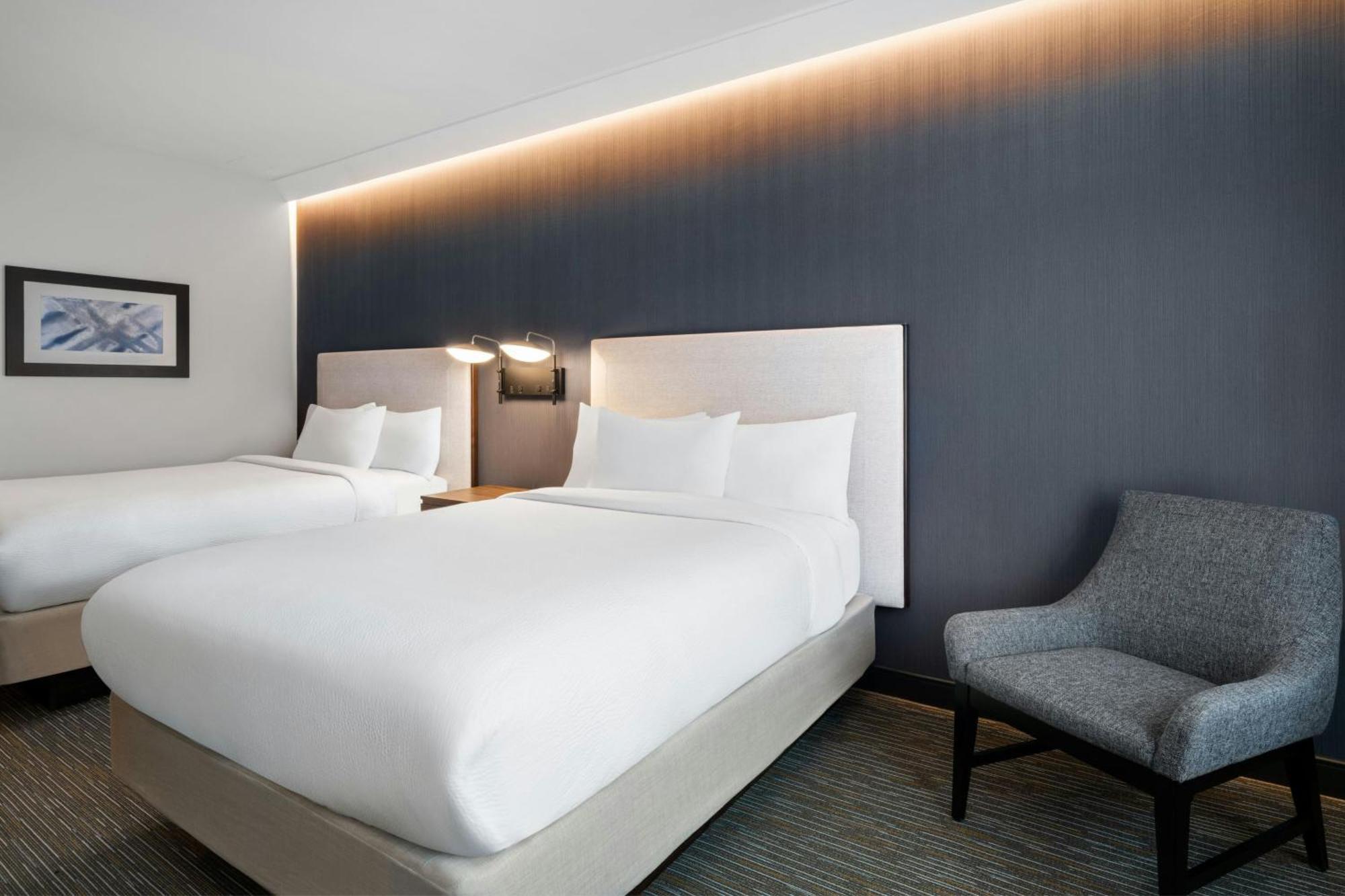 Courtyard By Marriott Seattle Airport