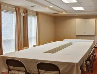 Ramada By Wyndham Airport SeaTac
