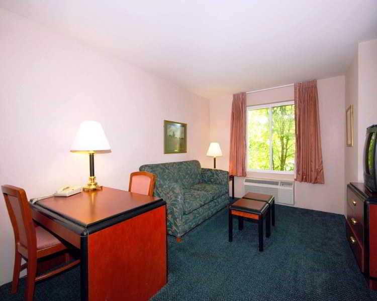 Comfort & Sea-tac Airport Hotel SeaTac