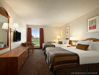 Ramada By Wyndham Airport SeaTac