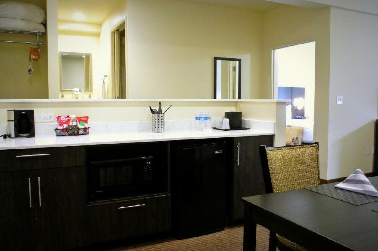 Western Seattle Airport 3*